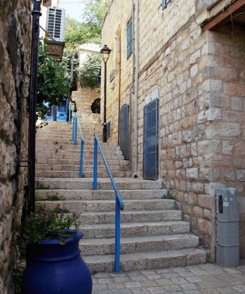 הסימטאות כולן שלו